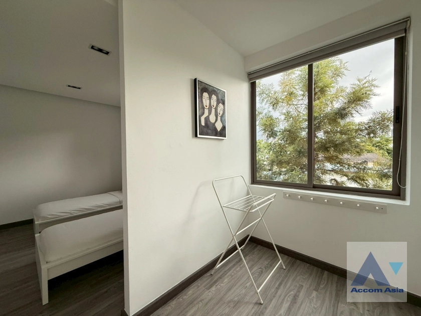 20  2 br House For Rent in Sukhumvit ,Bangkok BTS Bang Chak AA44092