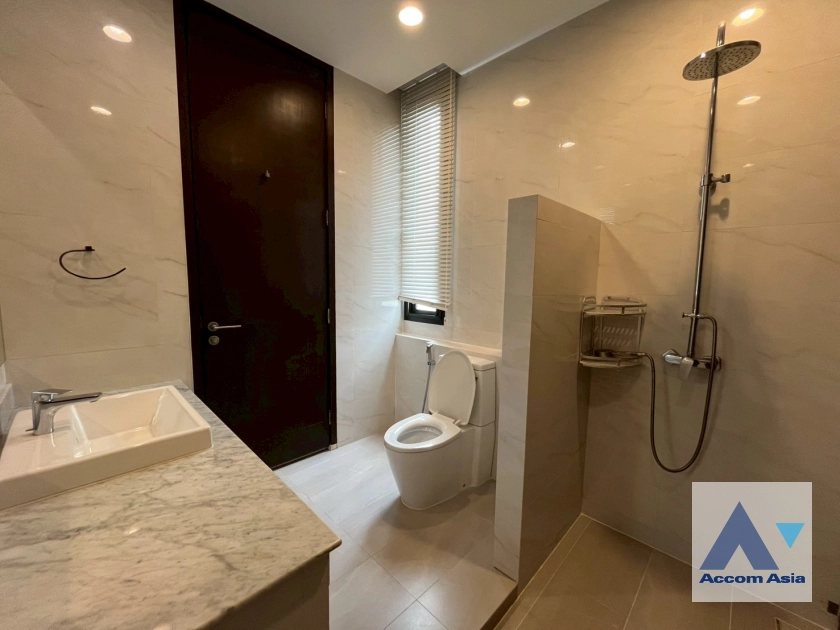 15  4 br House For Sale in Sukhumvit ,Bangkok BTS Phrom Phong AA44093