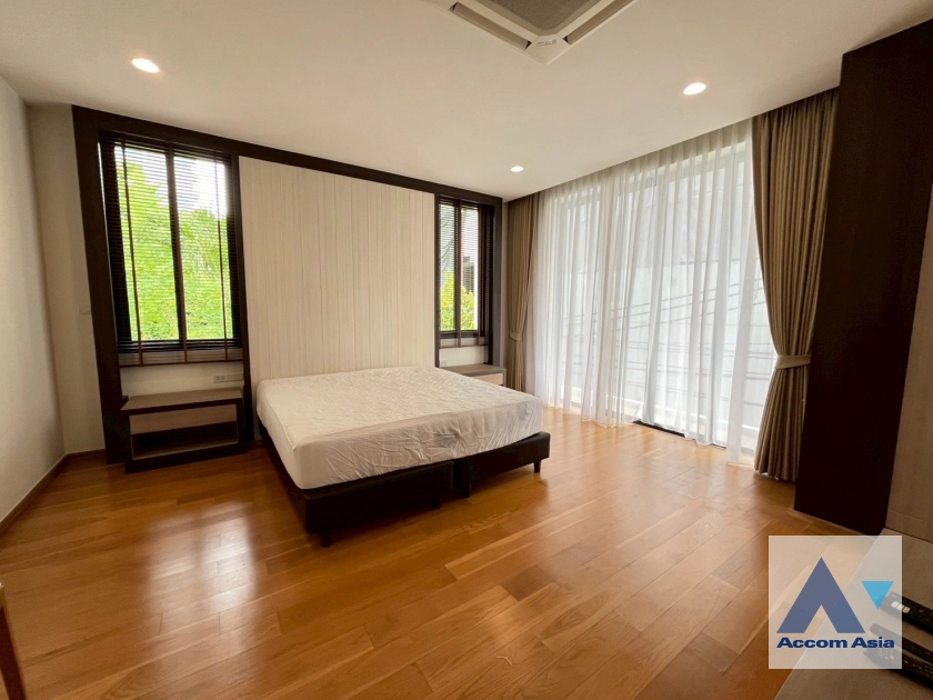 13  4 br House For Sale in Sukhumvit ,Bangkok BTS Phrom Phong AA44093