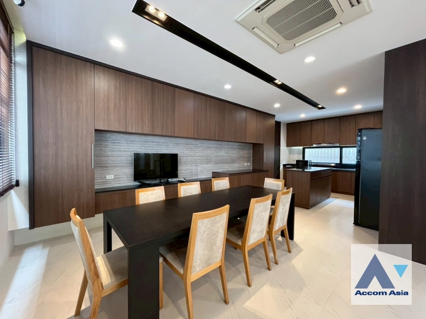 5  4 br House For Sale in Sukhumvit ,Bangkok BTS Phrom Phong AA44093