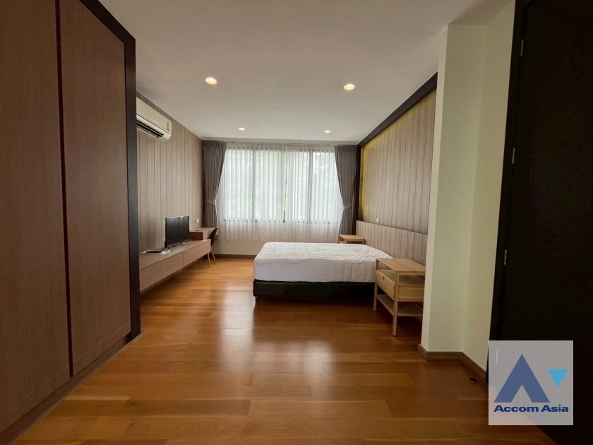 18  4 br House For Sale in Sukhumvit ,Bangkok BTS Phrom Phong AA44093