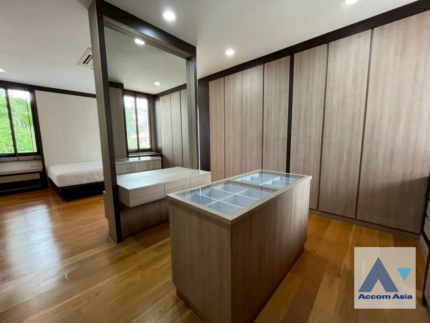 16  4 br House For Sale in Sukhumvit ,Bangkok BTS Phrom Phong AA44093