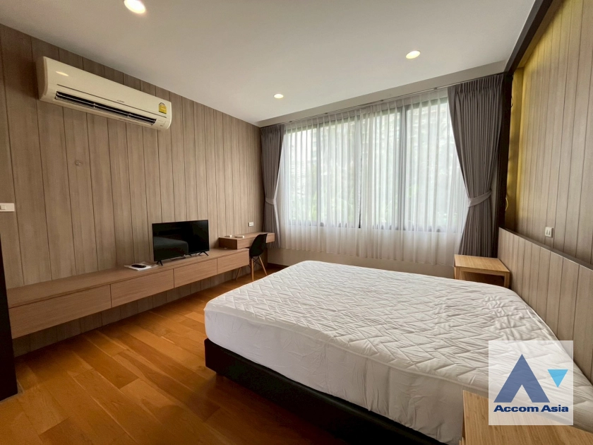 17  4 br House For Sale in Sukhumvit ,Bangkok BTS Phrom Phong AA44093