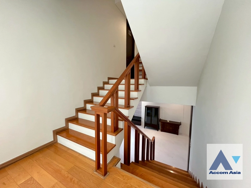 7  4 br House For Sale in Sukhumvit ,Bangkok BTS Phrom Phong AA44093