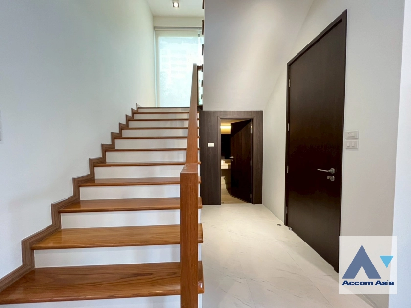 19  4 br House For Sale in Sukhumvit ,Bangkok BTS Phrom Phong AA44093