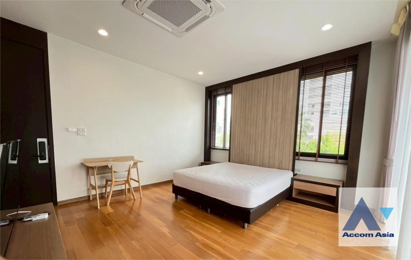 11  4 br House For Sale in Sukhumvit ,Bangkok BTS Phrom Phong AA44093
