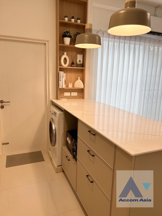 10  3 br Townhouse for rent and sale in Pattanakarn ,Bangkok BTS Udomsuk at Indy Bangna – Ramkhamhaeng 2 AA44095