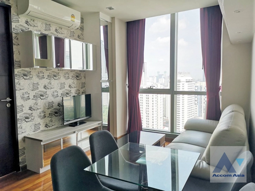 unit 2 Bedrooms  Condominium For Rent in Phaholyothin, Bangkok  near BTS Ratchathewi (AA44097)