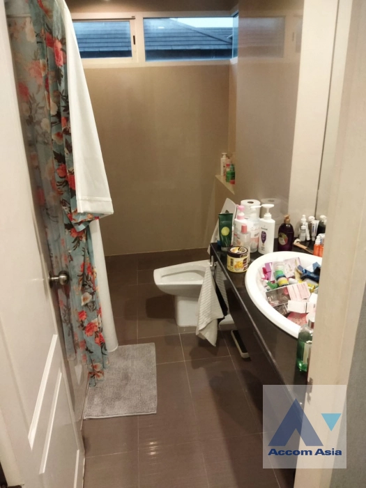 5  3 br House For Rent in Krungthep Kreetha ,Bangkok  at Nirvana Icon Wongwaen-Rama 9 AA44098