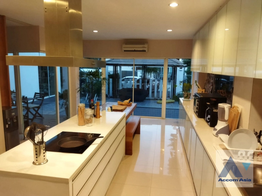 8  3 br House For Rent in Krungthep Kreetha ,Bangkok  at Nirvana Icon Wongwaen-Rama 9 AA44098