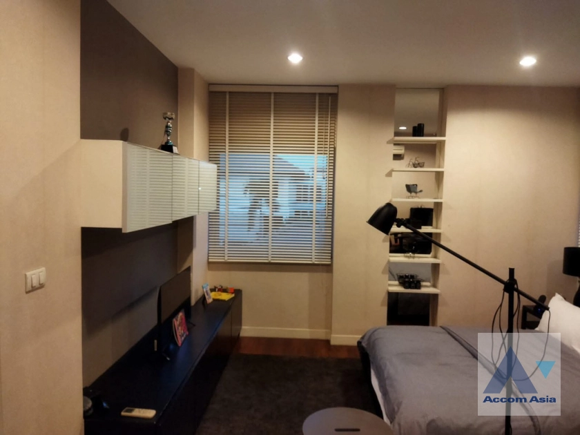 unit 3 Bedrooms  House For Rent in Krungthep Kreetha, Bangkok  (AA44098)