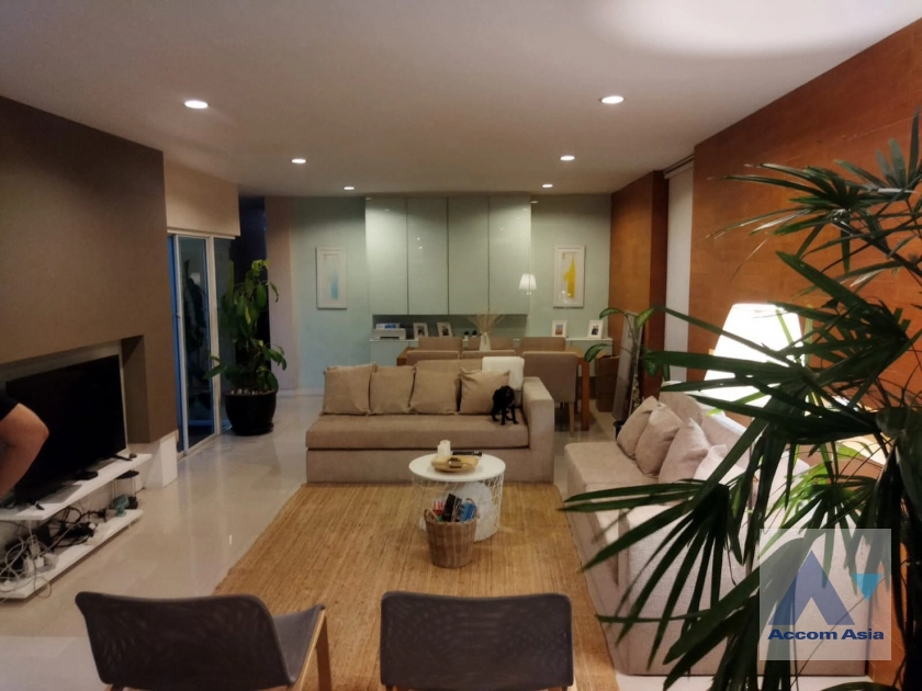  1  3 br House For Rent in Krungthep Kreetha ,Bangkok  at Nirvana Icon Wongwaen-Rama 9 AA44098