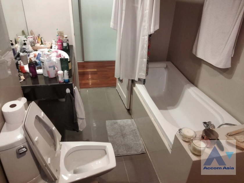 28  3 br House For Rent in Krungthep Kreetha ,Bangkok  at Nirvana Icon Wongwaen-Rama 9 AA44098