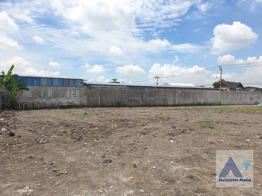  2  Land For Rent in Pattanakarn ,Bangkok  AA44102