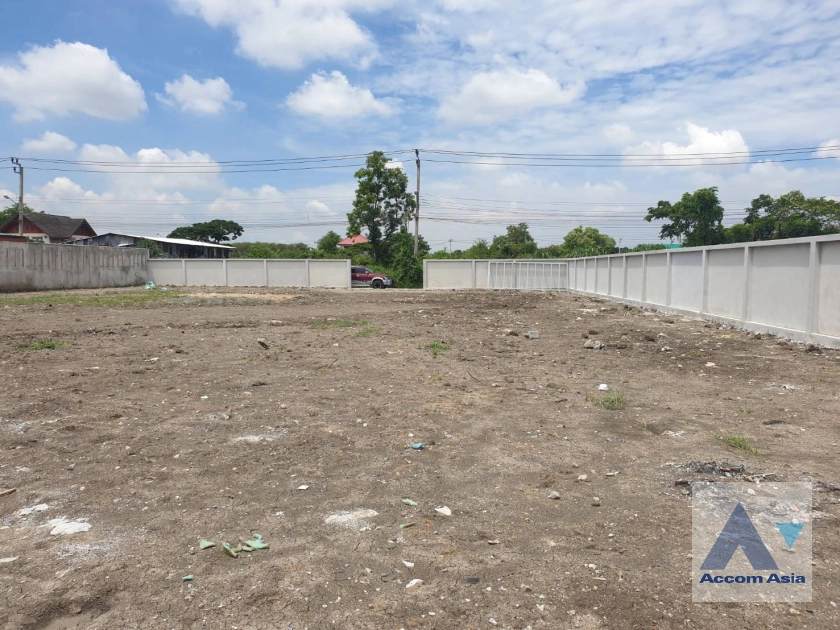  1  Land For Rent in Pattanakarn ,Bangkok  AA44102