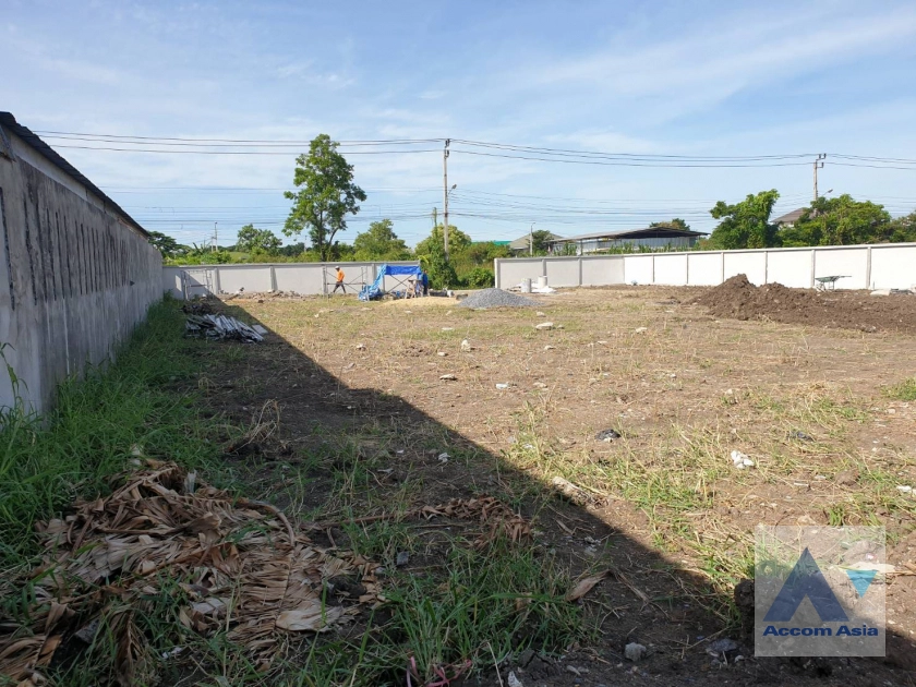 9  Land For Rent in Pattanakarn ,Bangkok  AA44102