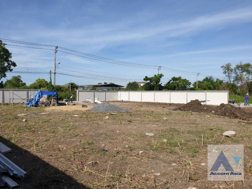 14  Land For Rent in Pattanakarn ,Bangkok  AA44102
