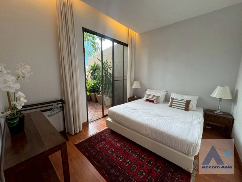 7  2 br Apartment for rent and sale in Sathorn ,Bangkok BTS Sala Daeng - MRT Lumphini at A cozy apartment  AA44127