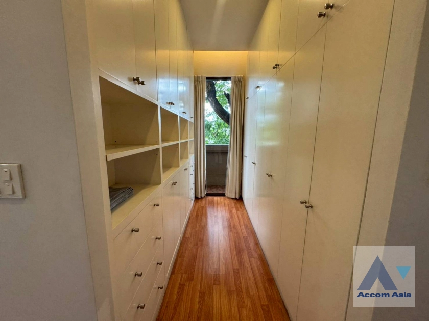 9  2 br Apartment for rent and sale in Sathorn ,Bangkok BTS Sala Daeng - MRT Lumphini at A cozy apartment  AA44127