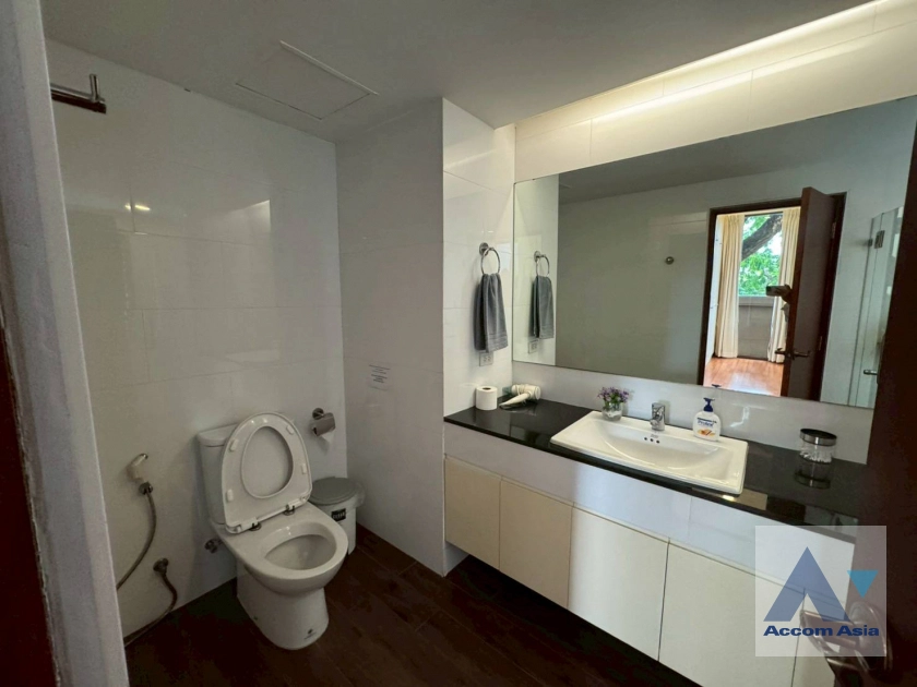 10  2 br Apartment for rent and sale in Sathorn ,Bangkok BTS Sala Daeng - MRT Lumphini at A cozy apartment  AA44127