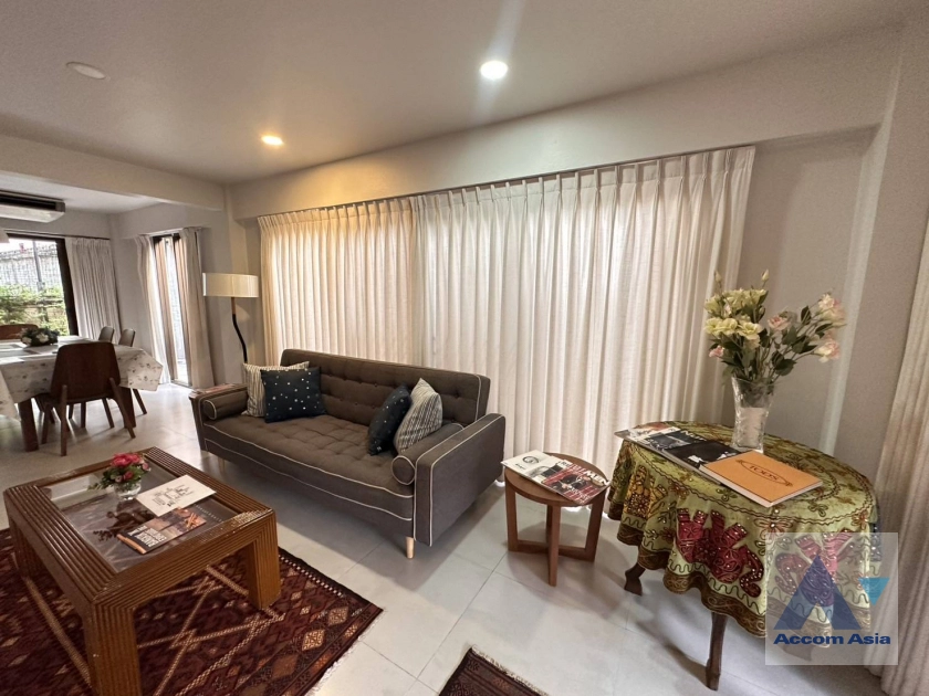 unitDuplex Condo |  2 Bedrooms  Apartment For Rent & Sale in Sathorn, Bangkok  near BTS Sala Daeng - MRT Lumphini (AA44128)