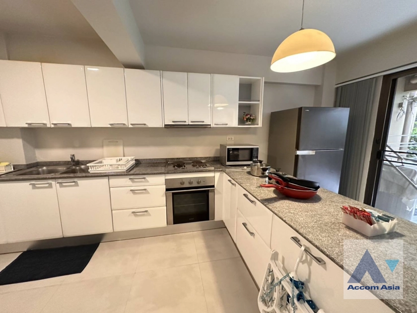 10  2 br Apartment for rent and sale in Sathorn ,Bangkok BTS Sala Daeng - MRT Lumphini at A cozy apartment  AA44128