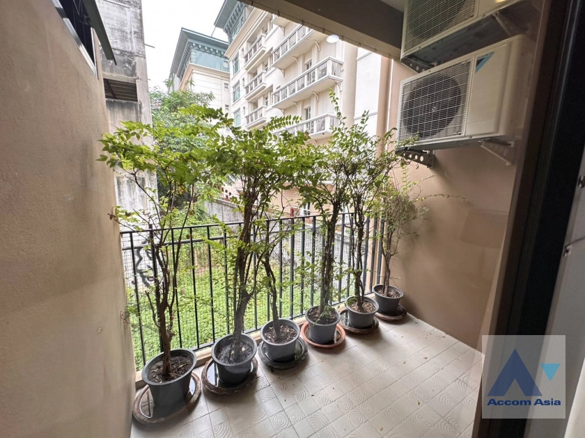 37  2 br Apartment for rent and sale in Sathorn ,Bangkok BTS Sala Daeng - MRT Lumphini at A cozy apartment  AA44128