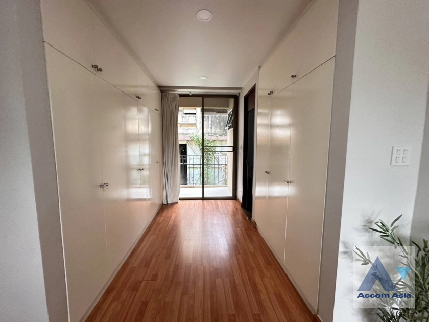 14  2 br Apartment for rent and sale in Sathorn ,Bangkok BTS Sala Daeng - MRT Lumphini at A cozy apartment  AA44128