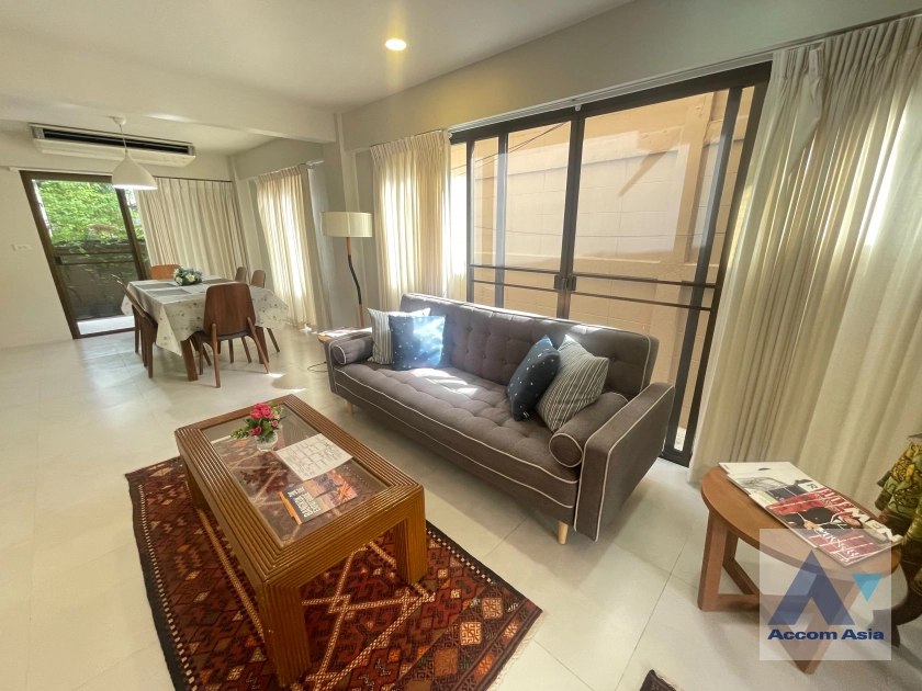  1  2 br Apartment for rent and sale in Sathorn ,Bangkok BTS Sala Daeng - MRT Lumphini at A cozy apartment  AA44128