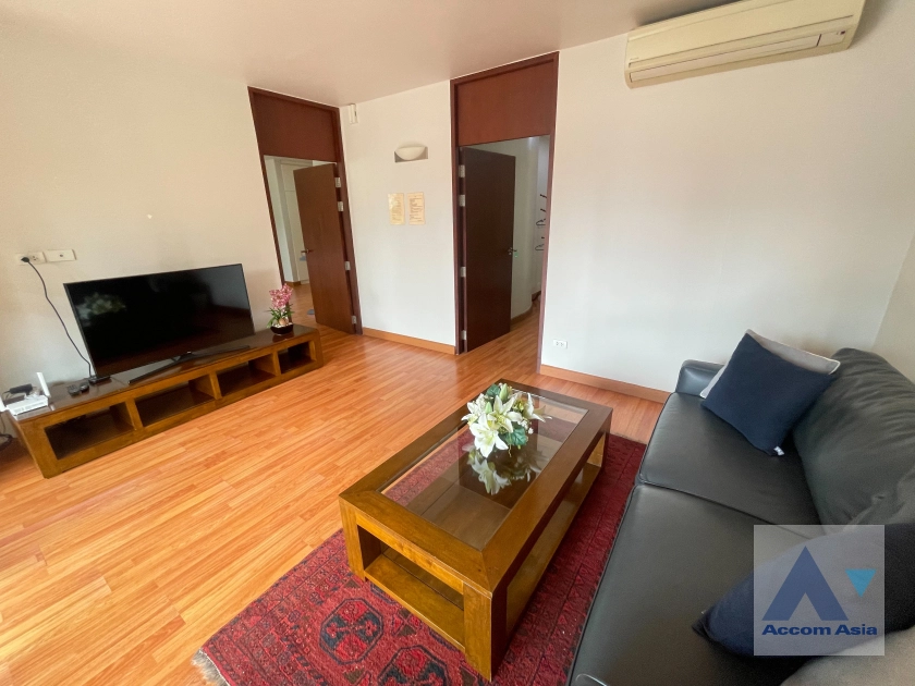 18  2 br Apartment for rent and sale in Sathorn ,Bangkok BTS Sala Daeng - MRT Lumphini at A cozy apartment  AA44128