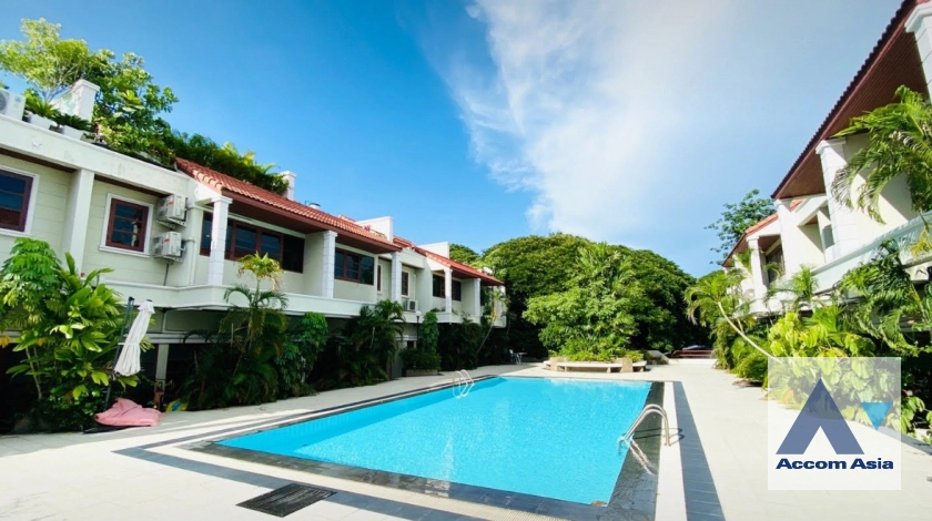  Tara Mansion Townhouse  3 Bedroom for Sale & Rent BTS Phra khanong in Sukhumvit Bangkok