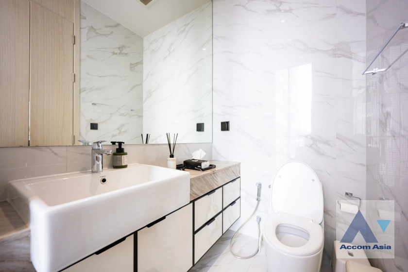 8  1 br Condominium For Sale in Sukhumvit ,Bangkok BTS Asok - MRT Sukhumvit at Noble BE19 AA44150