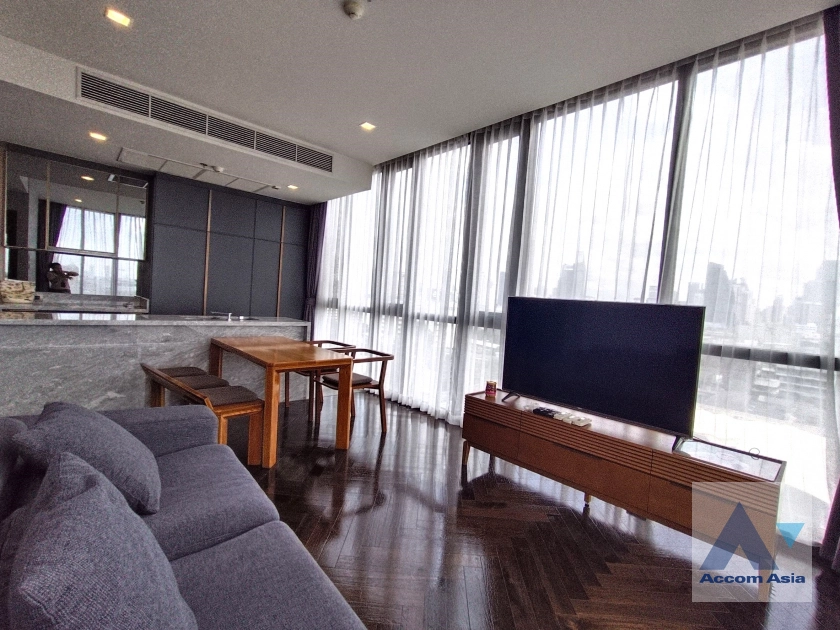 unit 2 Bedrooms  Condominium For Rent in Phaholyothin, Bangkok  near BTS Sanam Pao (AA44153)