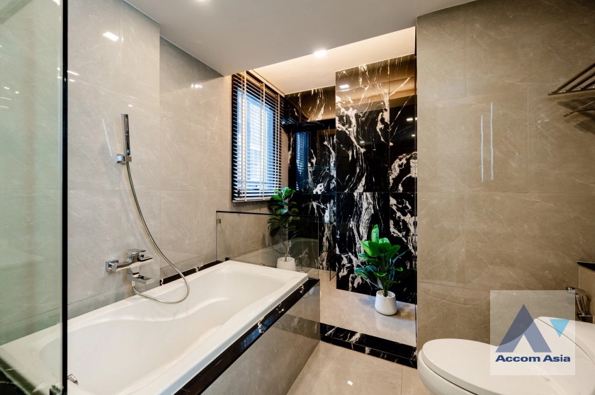 14  2 br Condominium for rent and sale in Ratchadaphisek ,Bangkok MRT Rama 9 at One9Five Asoke Rama 9 AA44162