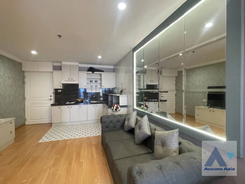 unit 2 Bedrooms  Condominium For Rent in Sukhumvit, Bangkok  near BTS Phrom Phong (AA44163)