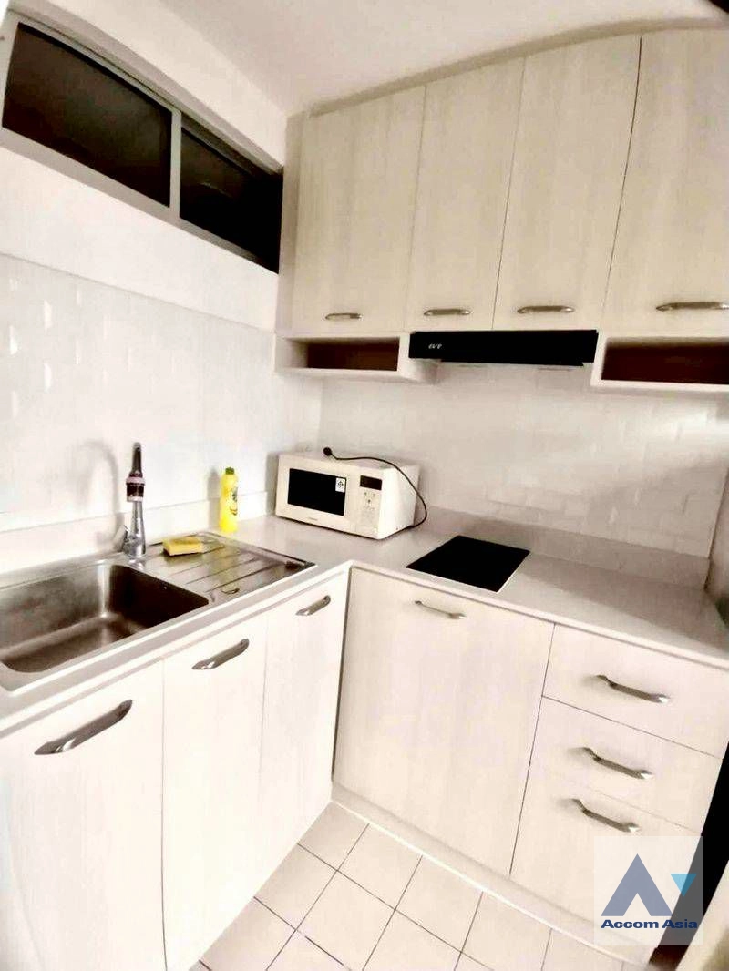 unit 1 Bedroom  Condominium For Rent in Sukhumvit, Bangkok  near BTS Phrom Phong (AA44164)