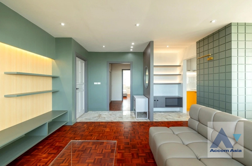 unit 2 Bedrooms  Apartment For Rent in Sukhumvit, Bangkok  near BTS Phrom Phong (AA44166)