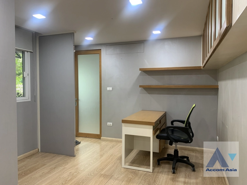 10  1 br Condominium for rent and sale in Sukhumvit ,Bangkok BTS Nana at Beverly Tower AA44169