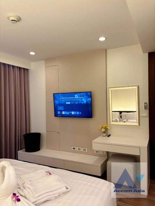 9  2 br Apartment For Rent in Sathorn ,Bangkok BTS Surasak at The Elegant Residence AA44170