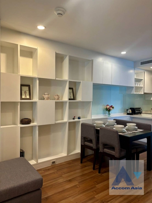 unit 2 Bedrooms  Apartment For Rent in Sathorn, Bangkok  near BTS Surasak (AA44170)