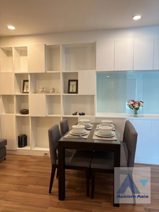 unit 2 Bedrooms  Apartment For Rent in Sathorn, Bangkok  near BTS Surasak (AA44170)