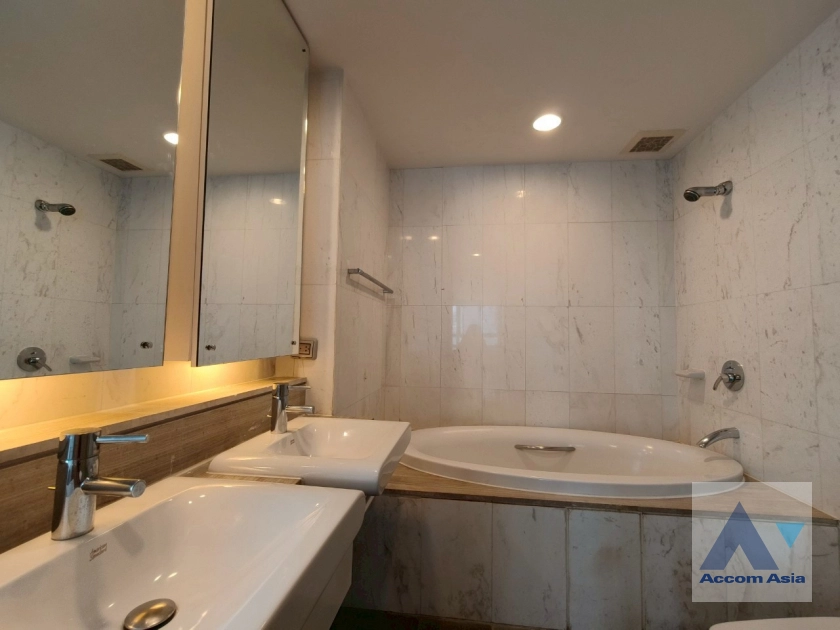 13  4 br Apartment for rent and sale in Sukhumvit ,Bangkok BTS Ratchadamri at Spacious Living in Asoke – 220 SQ.M. Up AA44181