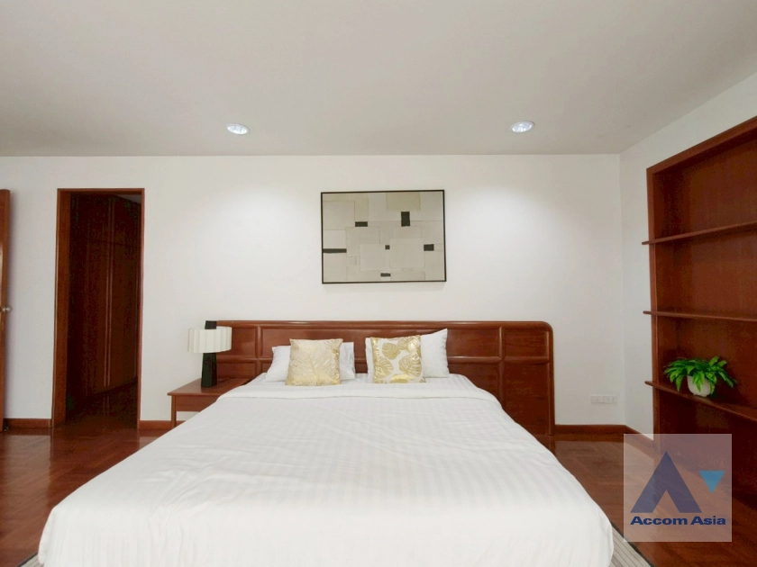 12  3 br Apartment for rent and sale in Sukhumvit ,Bangkok BTS Phrom Phong at Thai Colonial Style AA44186