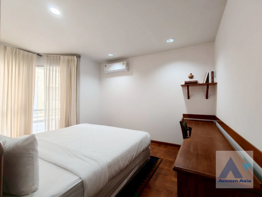 25  3 br Apartment for rent and sale in Sukhumvit ,Bangkok BTS Phrom Phong at Thai Colonial Style AA44186