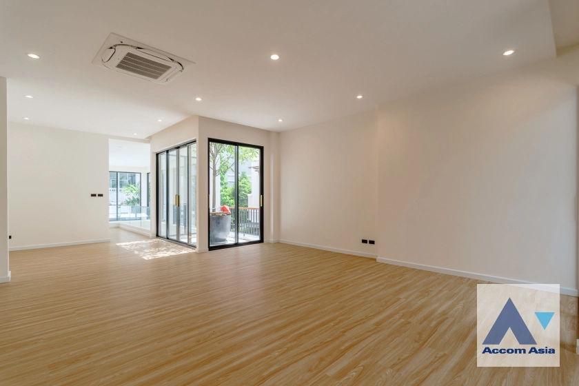 8  3 br House For Sale in Sukhumvit ,Bangkok BTS Punnawithi at THE SHADE 101 AA44187