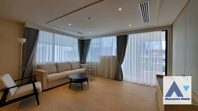 unit 3 Bedrooms  Apartment For Rent & Sale in Sathorn, Bangkok  near BTS Sala Daeng - MRT Lumphini (AA44190)