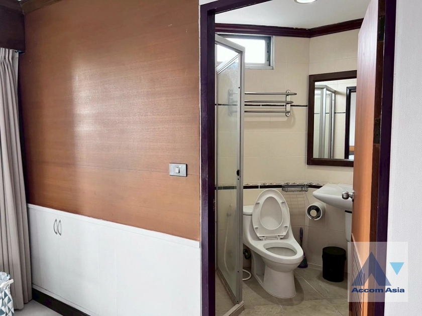 15  2 br Condominium for rent and sale in Ploenchit ,Bangkok BTS Ploenchit at Witthayu Complex AA44193