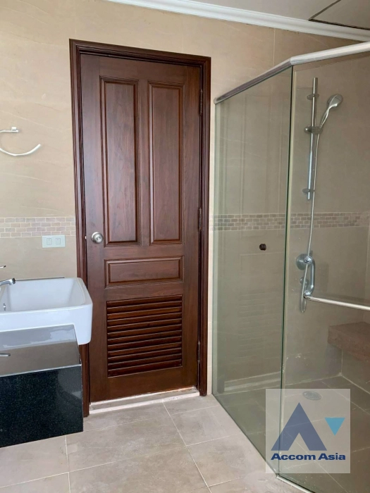 17  3 br Condominium for rent and sale in Sukhumvit ,Bangkok BTS Nana at Newton Tower AA44194