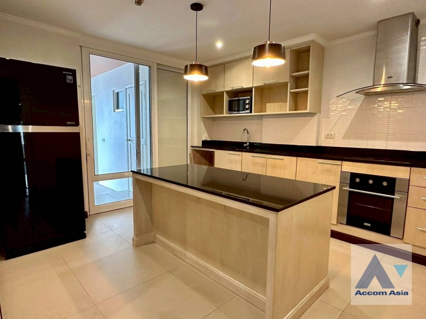 5  3 br Condominium for rent and sale in Sukhumvit ,Bangkok BTS Nana at Newton Tower AA44194