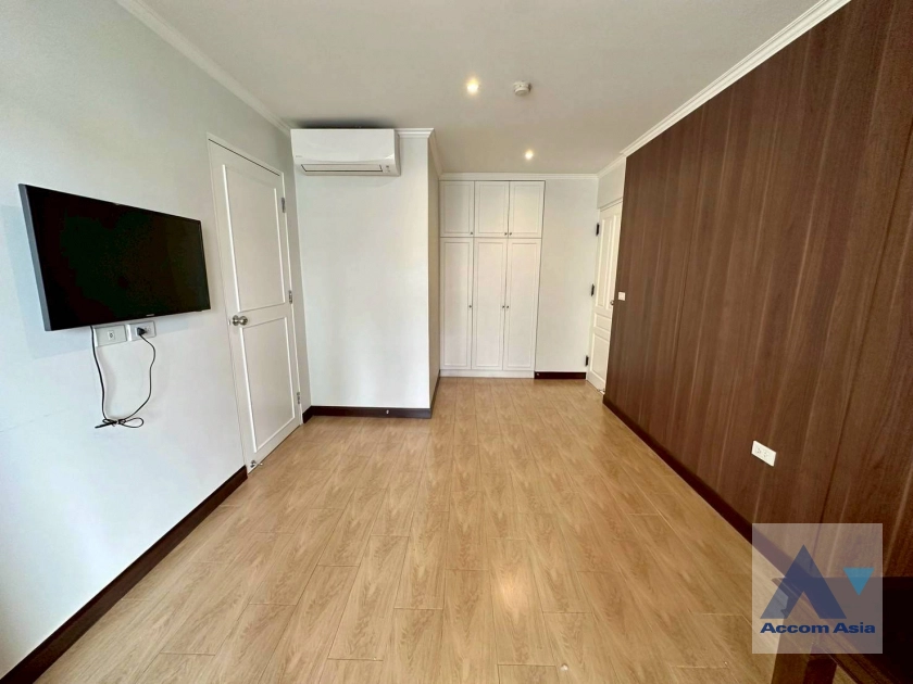 12  3 br Condominium for rent and sale in Sukhumvit ,Bangkok BTS Nana at Newton Tower AA44194